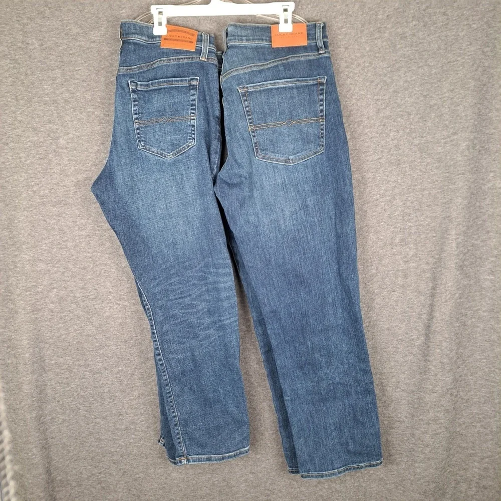 Lot Of 2 Lucky Brand Jeans Mens 36x30 Blue Denim 221 and 121